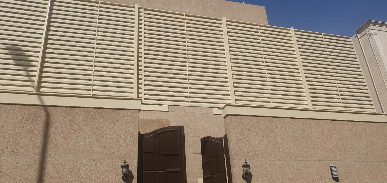 مظلات وسواتر